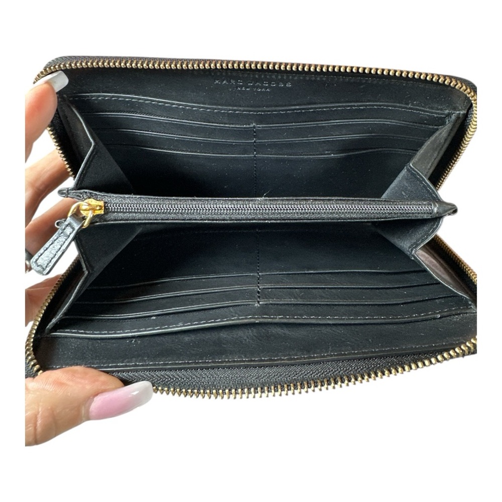 Marc Jacobs Leather Chain Wallet Like New - Picture 4 of 10